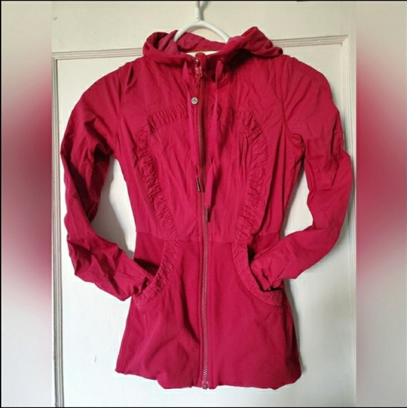 🍒Lululemon Dance Studio Jacket III 🍓Bumble Berry🍇 - Picture 2 of 5